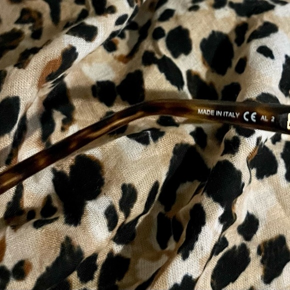 Givenchy authentic oversized sunglasses for women - Picture 11 of 12